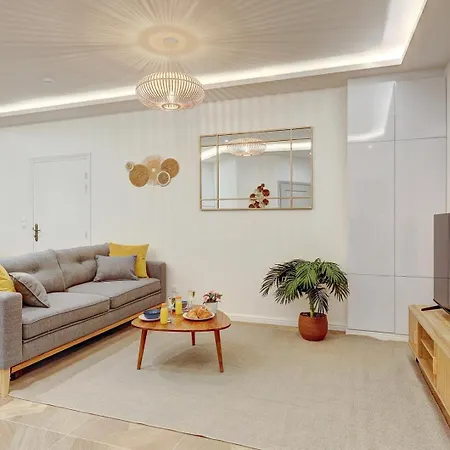 Appartamento Martine Suite, Place De La République Parigi